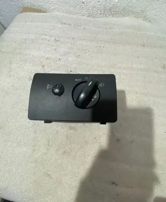 Ford Mondeo Mk III Light switch 1S7T13A024HB