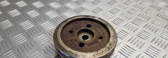 Volvo S80 Fuel pump gear (pulley) 