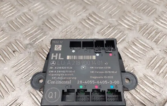 Mercedes-Benz CLS C218 X218 Door control unit/module A2189001401