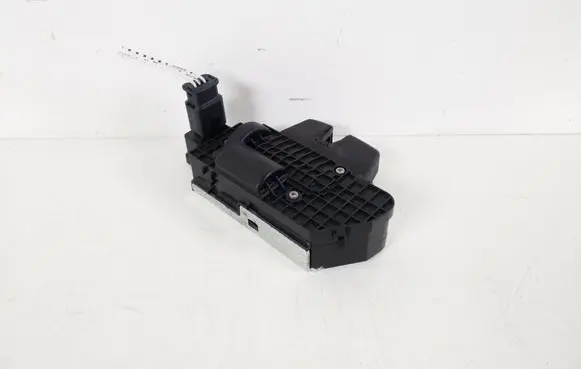 Peugeot 5008 Loading door lock 9684648680