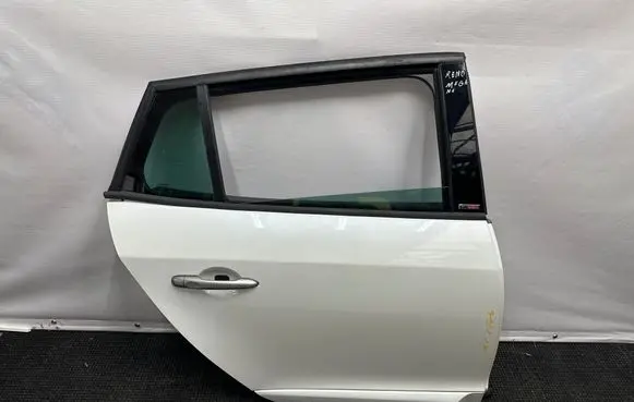 Renault Megane III Rear door