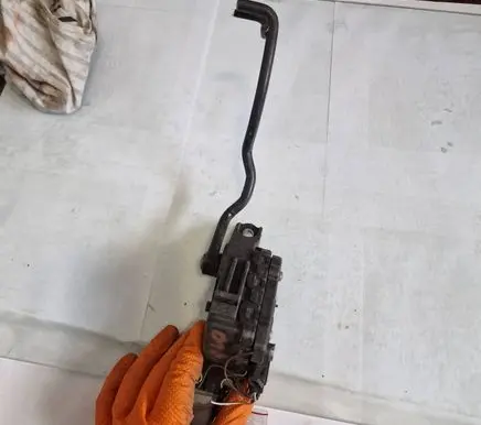Renault Laguna II Accelerator throttle pedal 8200002905 6PV00811902