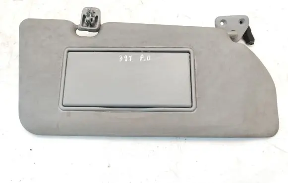 Nissan Almera Tino Sun visor