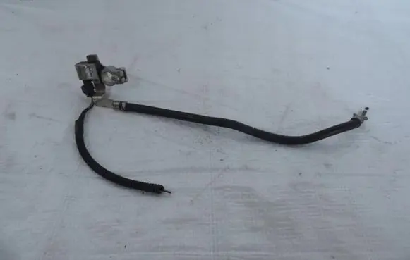 Ford Focus Positive cable (battery) F1FT10C679CB