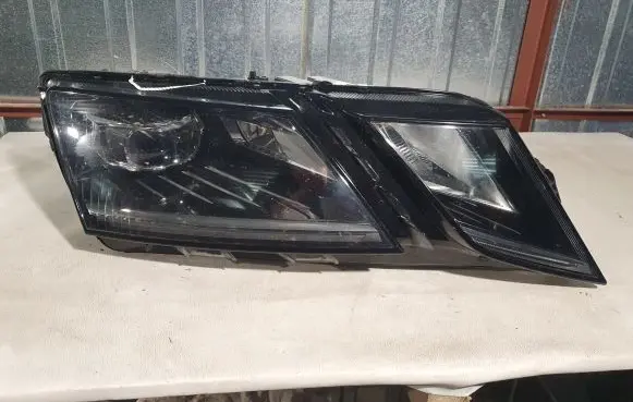 Skoda Octavia Mk3 (5E) Headlight/headlamp