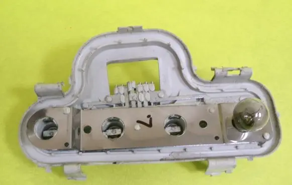 Opel Astra G Tail light bulb cover holder 29059010