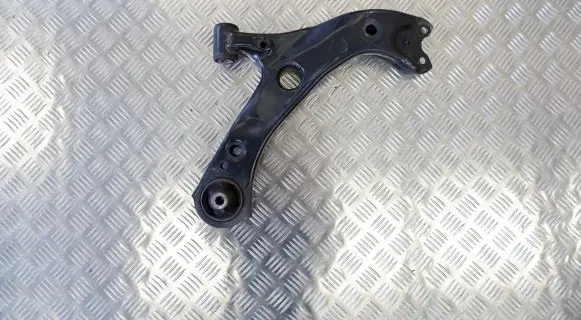 Toyota Prius (XW50) Front lower control arm/wishbone 4806847060