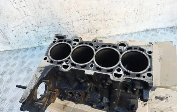 BMW 3 E90 E91 Engine block 7786664 204D4 M47
