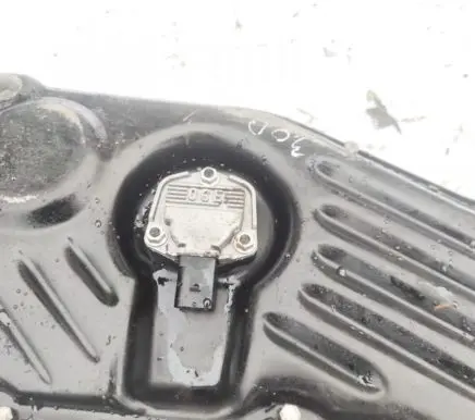 Audi A6 S6 C6 4F Oil level sensor 00807905 06e907660