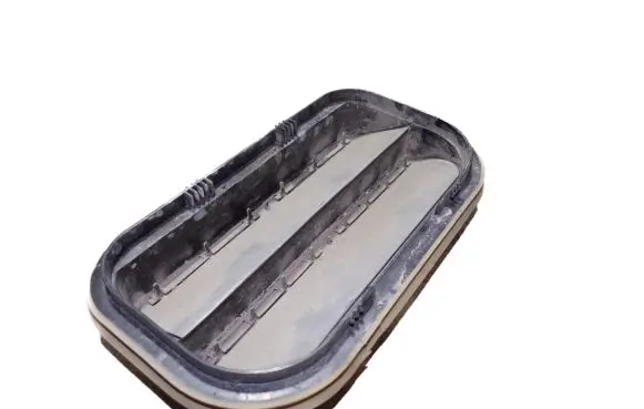Volkswagen Caddy Quarter panel pressure vent 7L0819181
