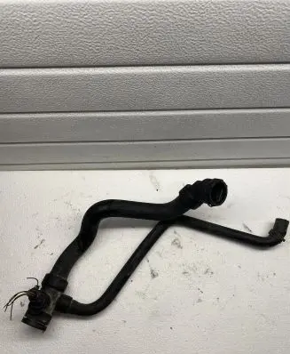 Volkswagen PASSAT B5 Engine coolant pipe/hose 4B0121049S