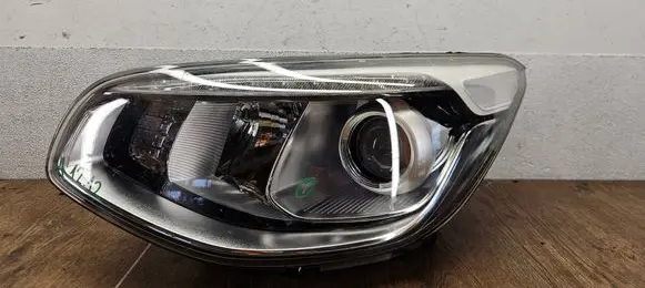 KIA Soul Headlight/headlamp 92101-B2110 92101-B2020