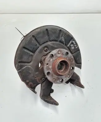 Skoda Octavia Mk2 (1Z) Front wheel hub