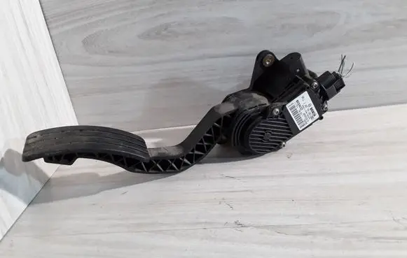 Renault Laguna III Accelerator throttle pedal 0280755085 180050001R