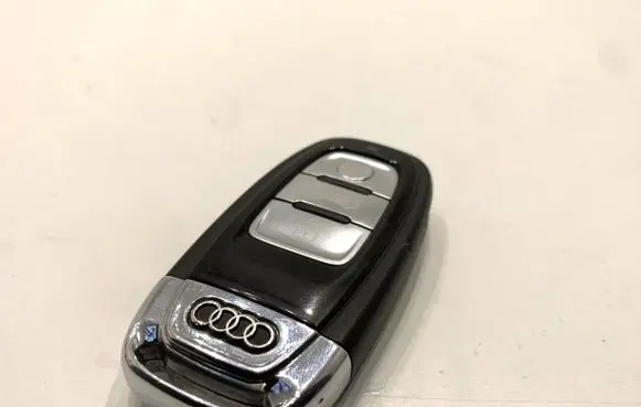 Audi A8 S8 D4 4H Ignition key/card 4H0959754K