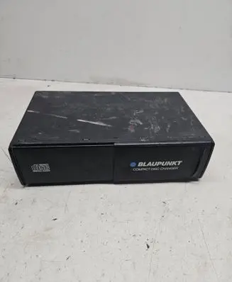 Audi A6 S6 C5 4B CD/DVD changer 7607777510