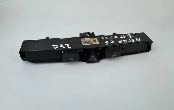 Opel Zafira B Hazard light switch 13100106 03758065