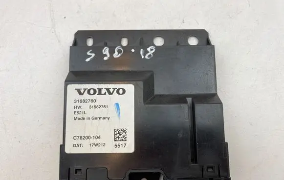 Volvo S90, V90 Tailgate/trunk control unit/module 31682760 31682761 C78200104