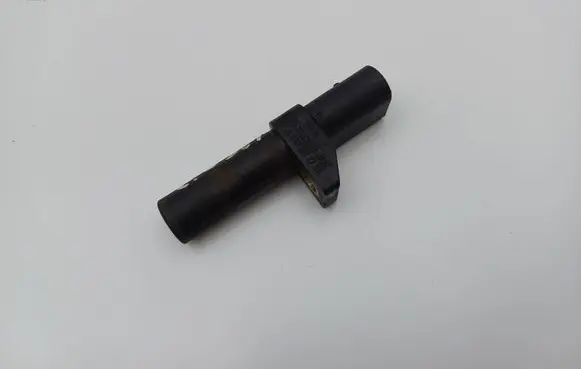 Mercedes-Benz Vito Viano W639 Crankshaft position sensor 0261210171
