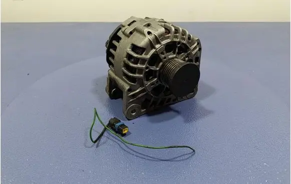 Renault Master II Generator/alternator 0986045241