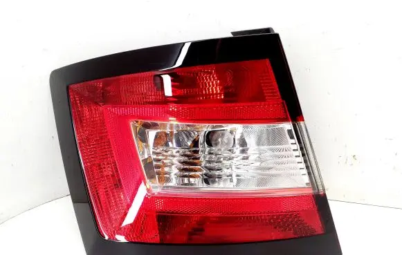 Skoda Fabia Mk3 (NJ) Rear/tail lights 6V6945095 6V6945257