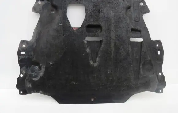 Volvo S60 Engine splash shield/under tray