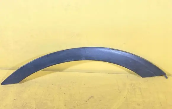 BMW X5 E53 Front arch trim 147KM