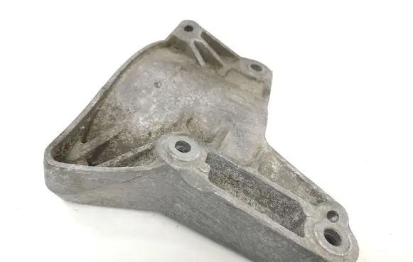 Audi A4 S4 B6 8E 8H A/C compressor mount bracket 06C260835B