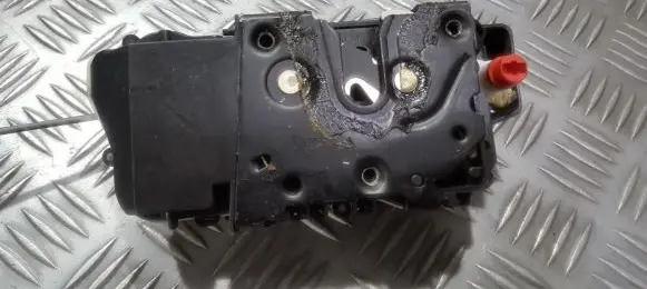 Peugeot 607 Rear door lock