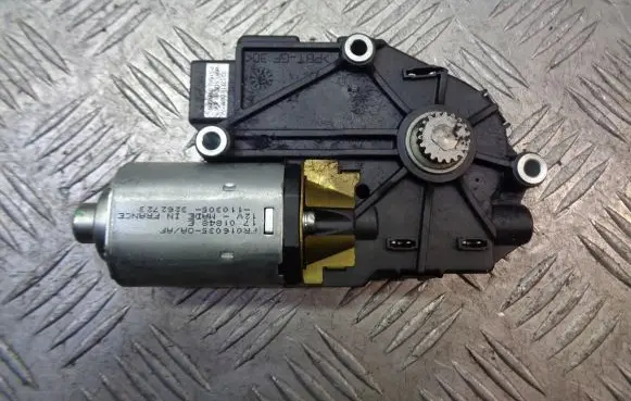 Peugeot 407 Sunroof control unit/module 2213718