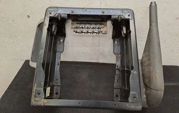 Volkswagen Transporter - Caravelle T5 Driver seat console base 7H1881677J