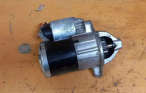 KIA Venga Starter motor 361002B220