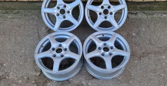 Opel Astra H R15 alloy rim 10R035437