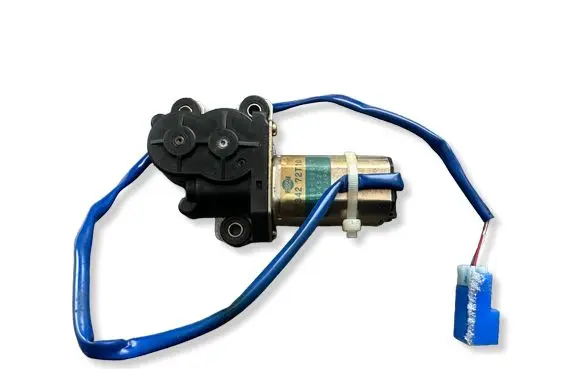 Nissan Patrol Y61 Seat adjustment motor 8734272T10