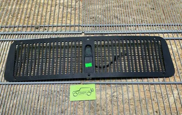 Mercedes-Benz G W461 W463 1st Gen Bonnet/hood grill A4608870525 A4638870025 4608870525