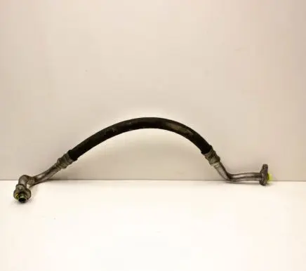 Volvo V60 Air conditioning (A/C) pipe/hose 31332343