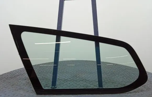 Ford Focus C-MAX Rear side window