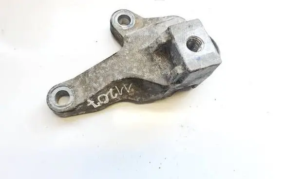 Ford Kuga I Engine mounting bracket 3M517M125