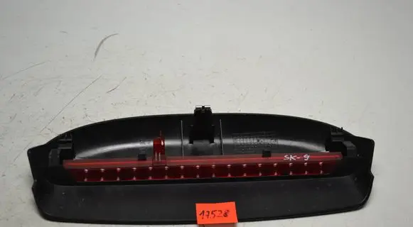 Skoda Fabia Mk2 (5J) Third/center stoplight 5J6945097