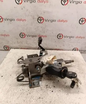 Toyota Avensis T270 Steering wheel axle 29653453