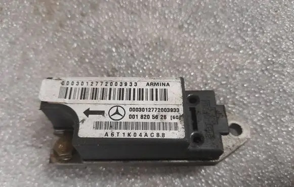 Mercedes-Benz S W220 Airbag deployment crash/impact sensor a0018205626 0018205626