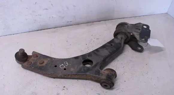 Ford C-MAX II Front lower control arm/wishbone BV613C339AAA