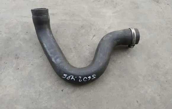 Volvo S60 Engine coolant pipe/hose