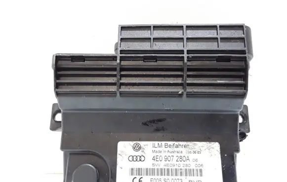 Audi A8 S8 D3 4E Other control units/modules 4E0907280A 4E0910280006 F005S00073