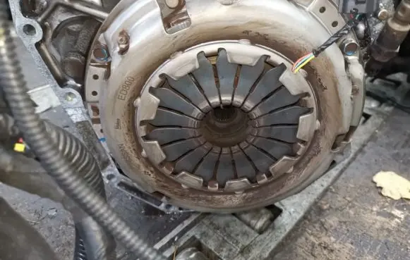Nissan Qashqai Clutch set kit ED800