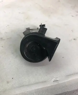 Volkswagen Touran III Horn signal 5ta951221d