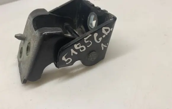Citroen C5 Rear door lower hinge 675D0R