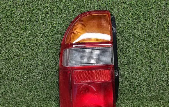 Suzuki Grand Vitara I Rear/tail lights 22032077