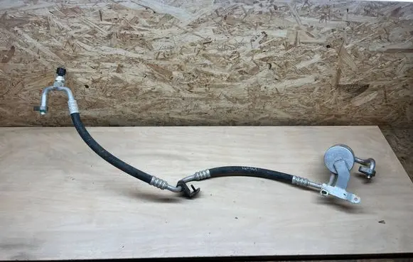Hyundai Ioniq 5 Air conditioning (A/C) pipe/hose D061