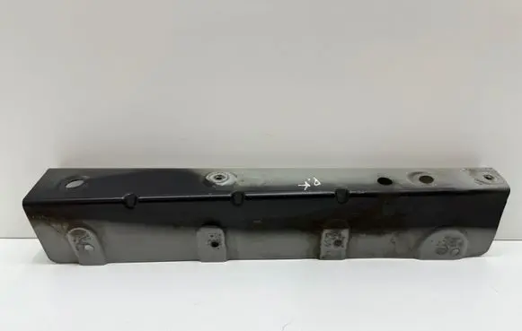 Volvo XC60 Fender mounting bracket